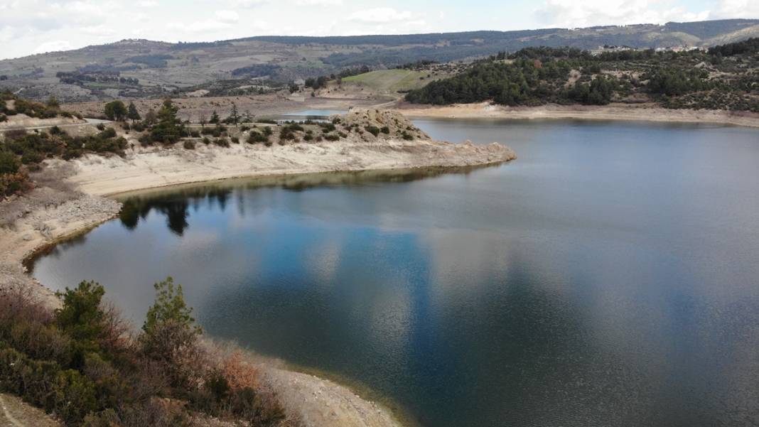 O ilde su yasağı başladı: Ağır cezası var! Barajlar boş kalınca belediye su kullanımına kısıtlama getirdi 25